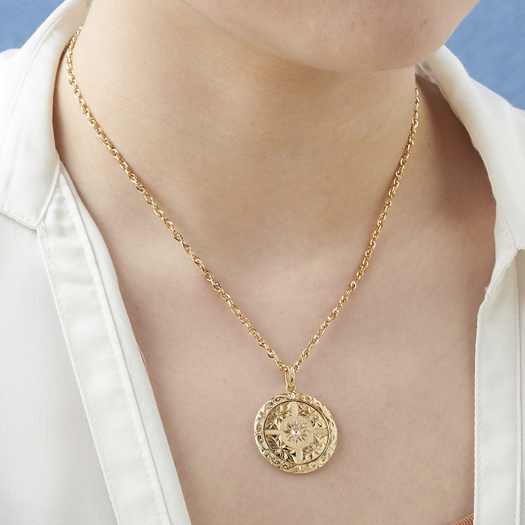 新品マモラレネックレス mamorare コンパスデザイン ネックレス 2025年